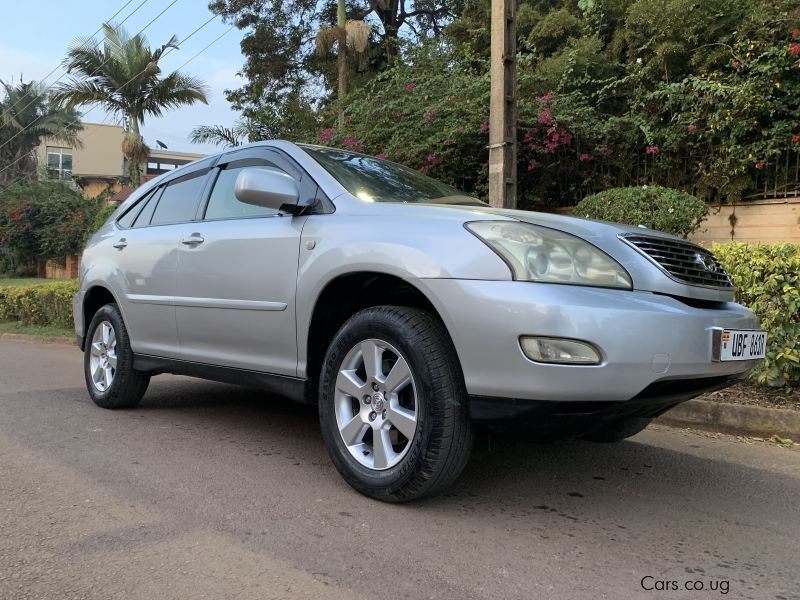 Toyota Harrier in Uganda