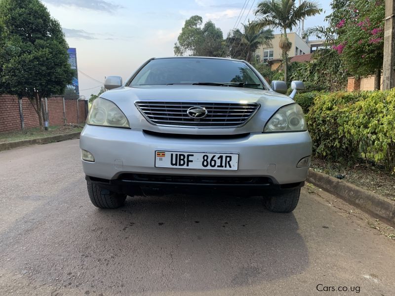 Toyota Harrier in Uganda