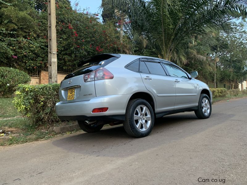 Toyota Harrier in Uganda