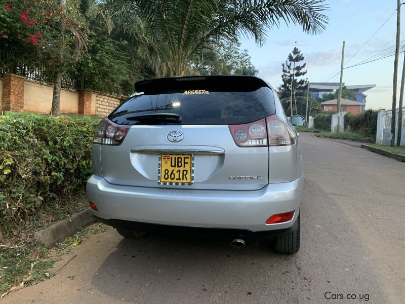 Toyota Harrier in Uganda