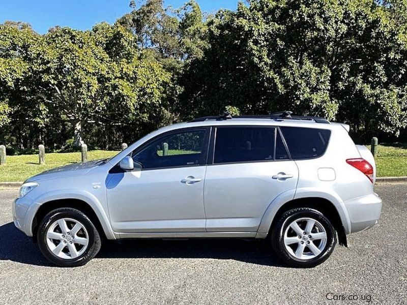 Toyota Rav 4 in Uganda