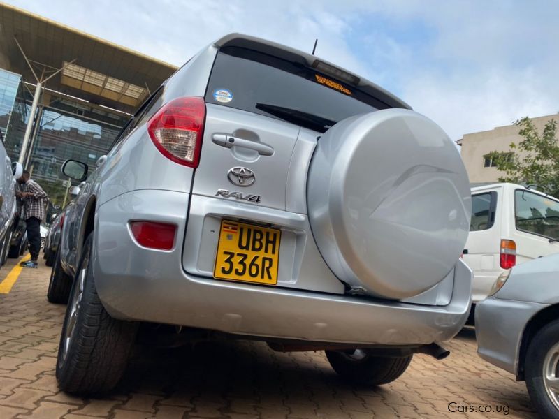 Toyota Rav4 in Uganda