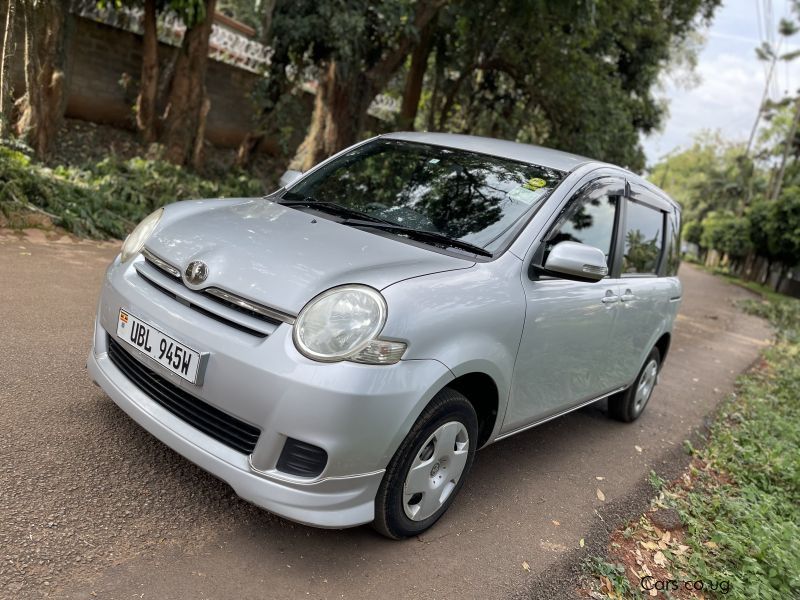 Toyota Sienta in Uganda