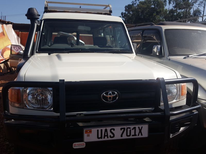 Toyota landcruiser  in Uganda