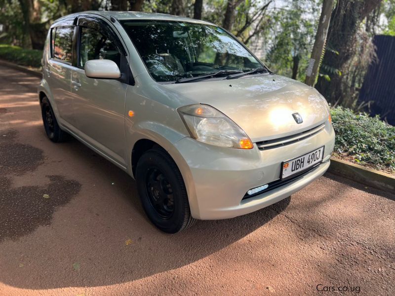 Toyota passo in Uganda