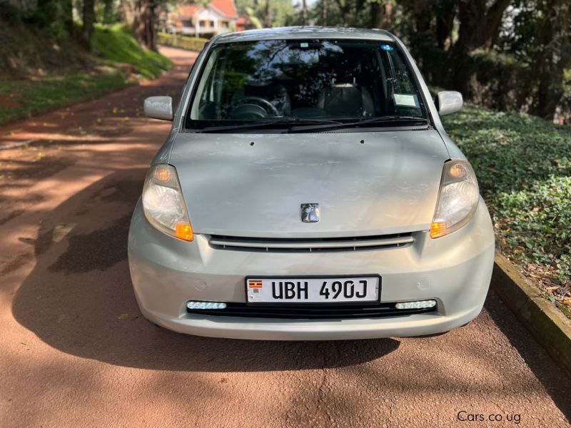 Toyota passo in Uganda