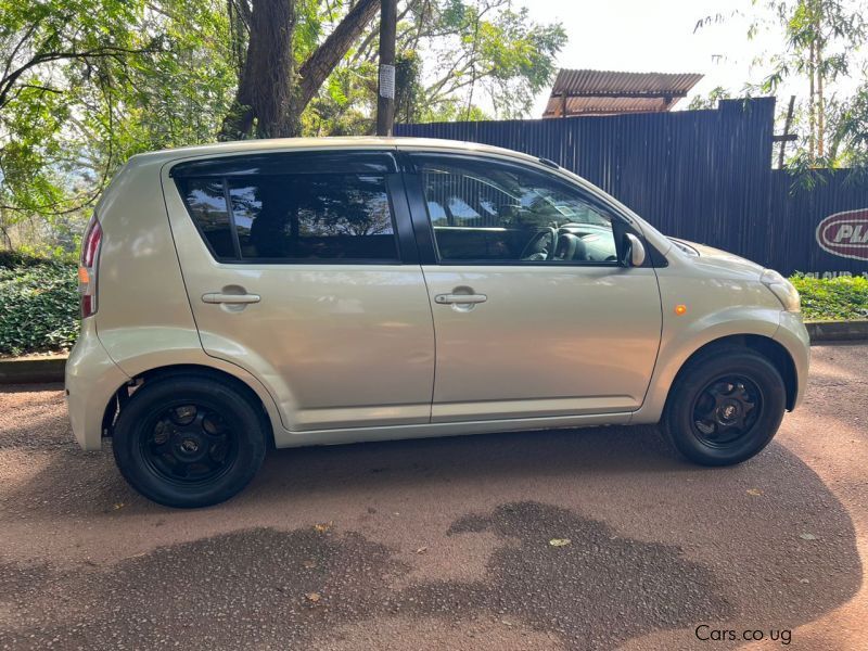 Toyota passo in Uganda