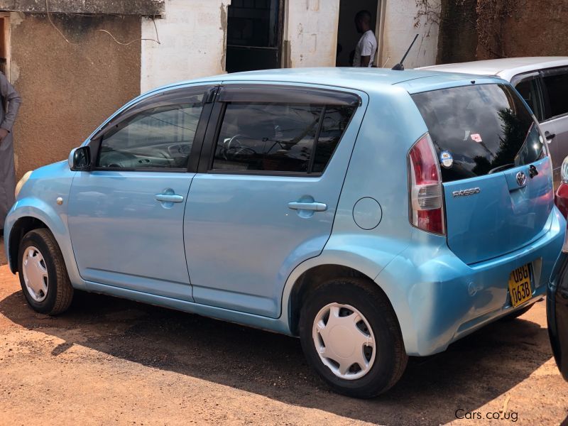 Toyota passo in Uganda