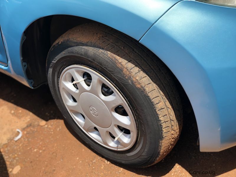 Toyota passo in Uganda