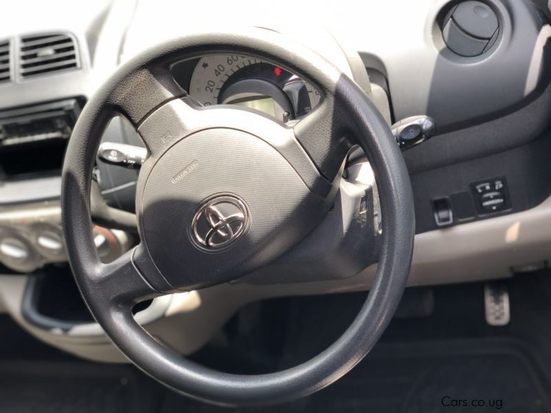 Toyota passo in Uganda