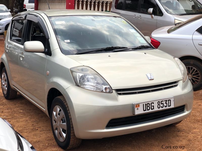 Toyota passo in Uganda