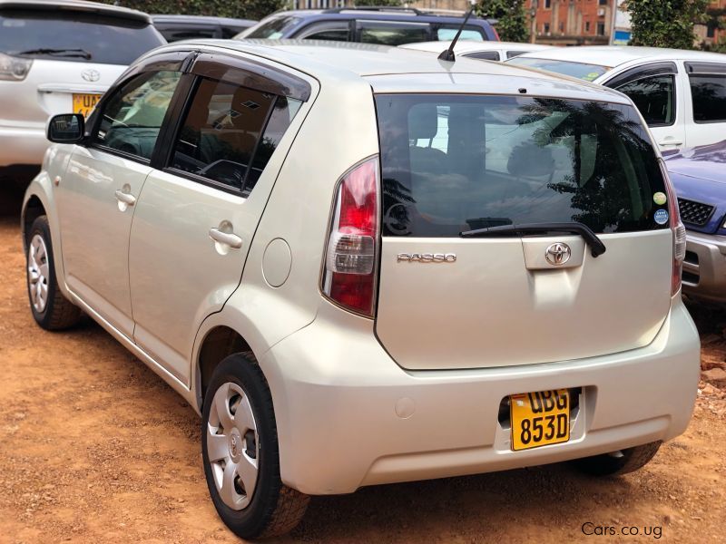 Toyota passo in Uganda