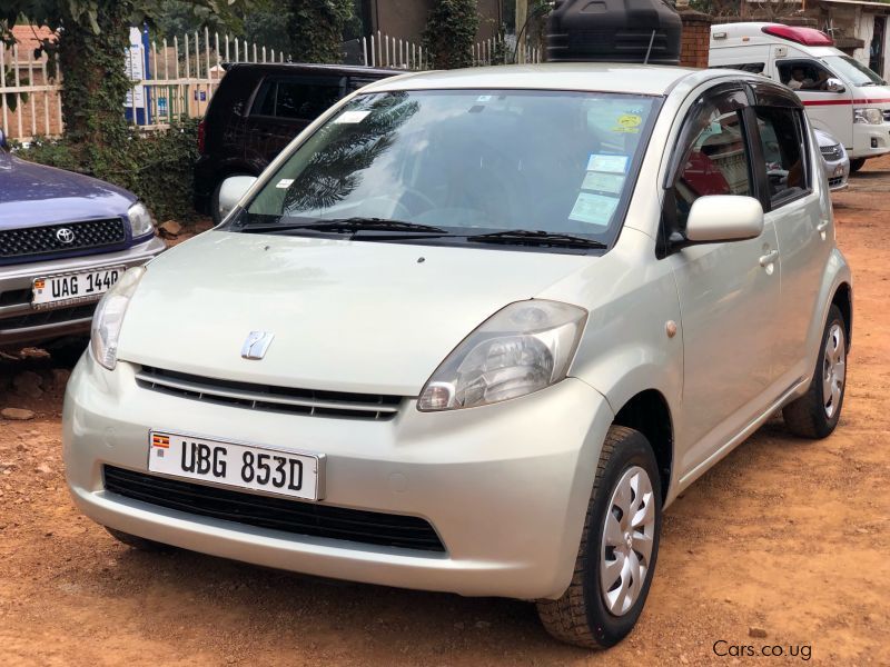 Toyota passo in Uganda