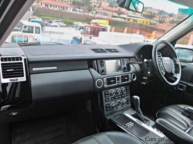Land Rover Range Rover Vogue SE TD V8 in Uganda
