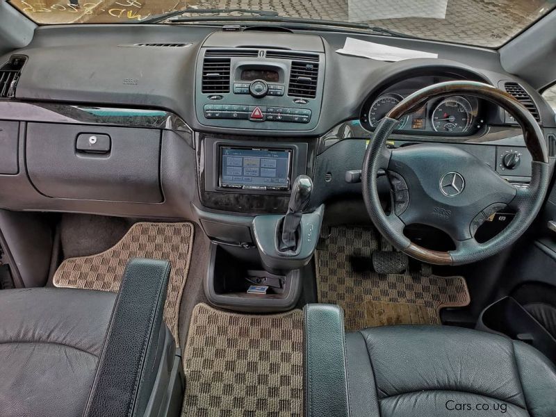 Mercedes-Benz V350, petrol,automatic in Uganda