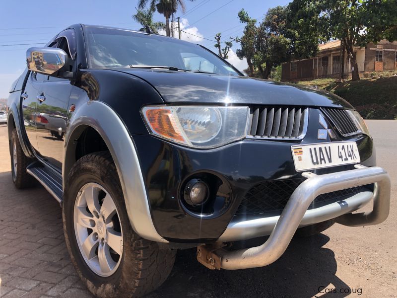 Mitsubishi L200 in Uganda