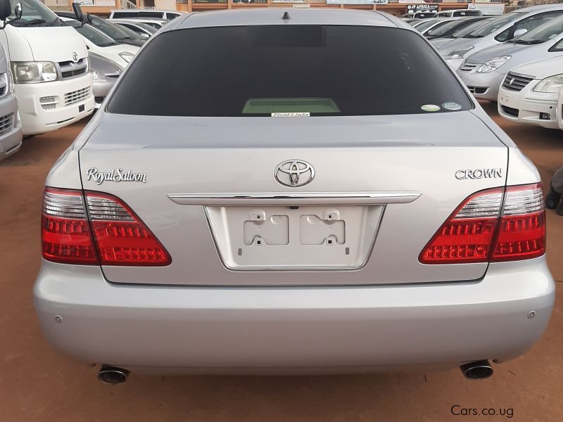 Toyota Crown in Uganda