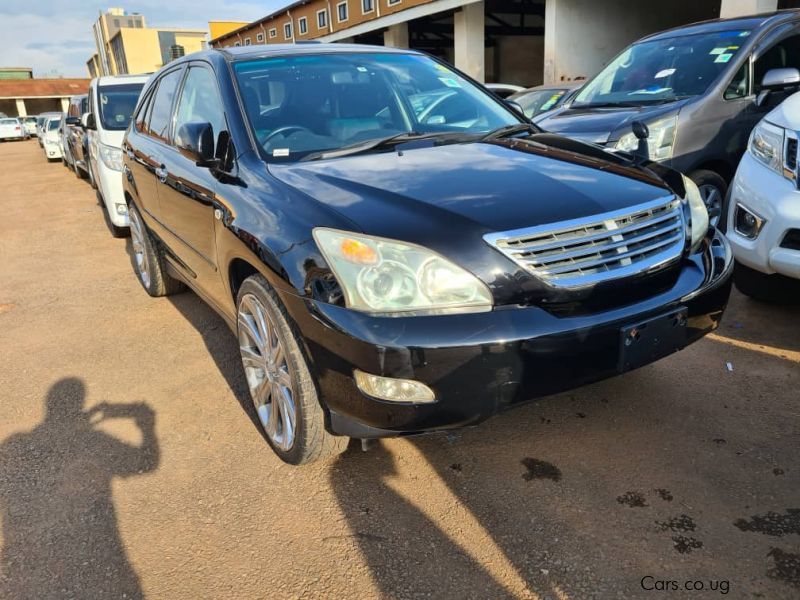 Toyota Harrier in Uganda