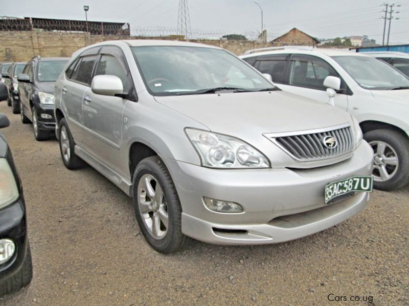 Toyota Harrier in Uganda