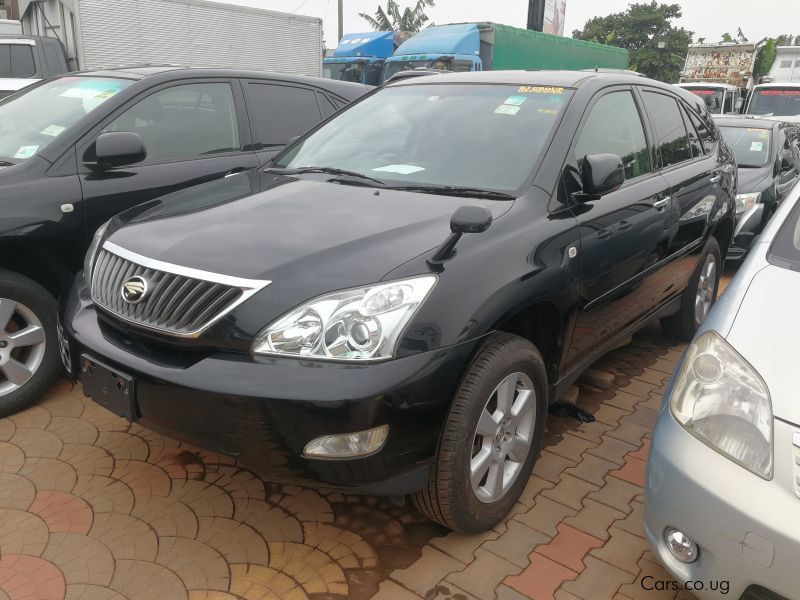 Toyota Harrier in Uganda