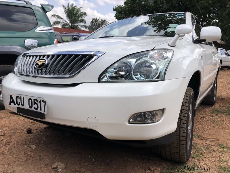 Toyota Harrier in Uganda