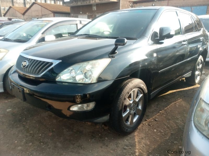 Toyota Harrier in Uganda