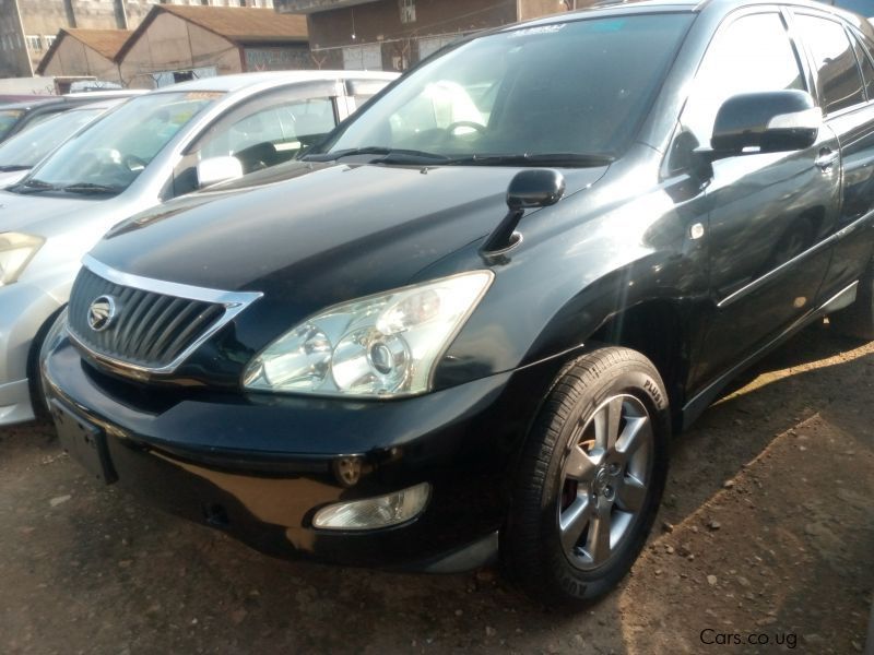 Toyota Harrier in Uganda