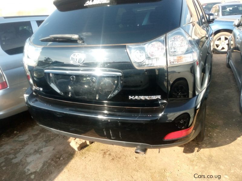 Toyota Harrier in Uganda