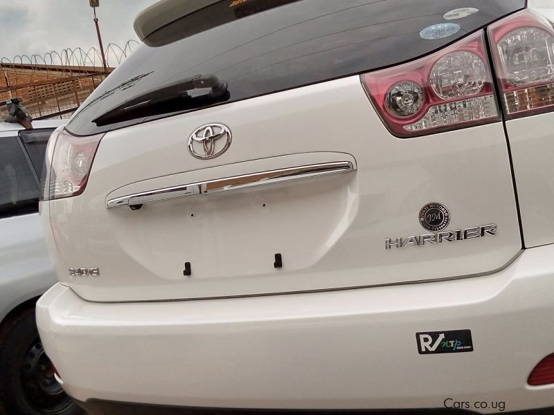 Toyota Harrier in Uganda