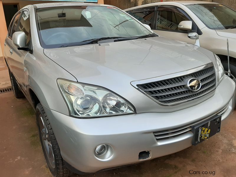 Toyota Harrier in Uganda