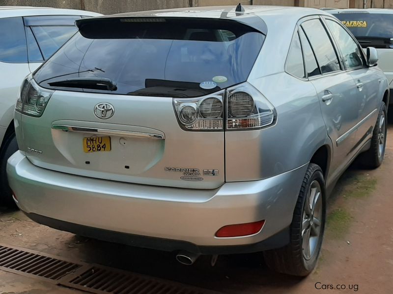 Toyota Harrier in Uganda