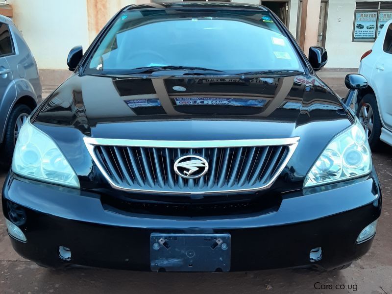 Toyota Harrier in Uganda