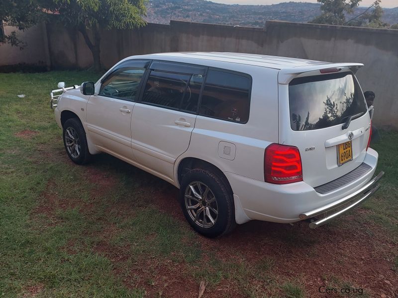 Toyota Kluger in Uganda