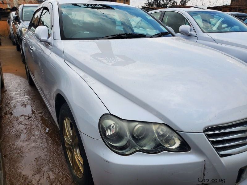 Toyota MARK X in Uganda