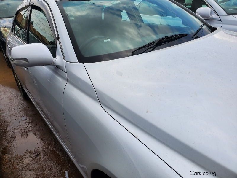 Toyota MARK X in Uganda