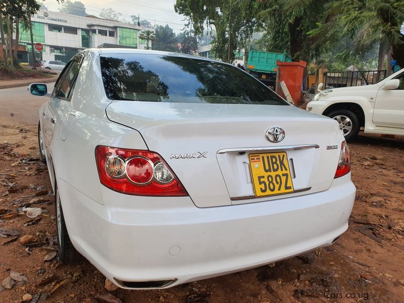 Toyota Mark X in Uganda