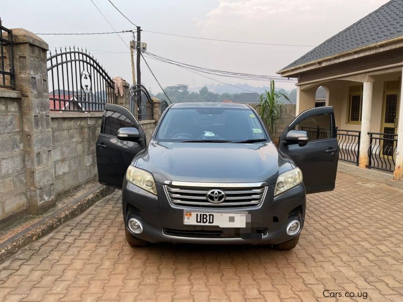 Toyota RAV4 Vanguard in Uganda