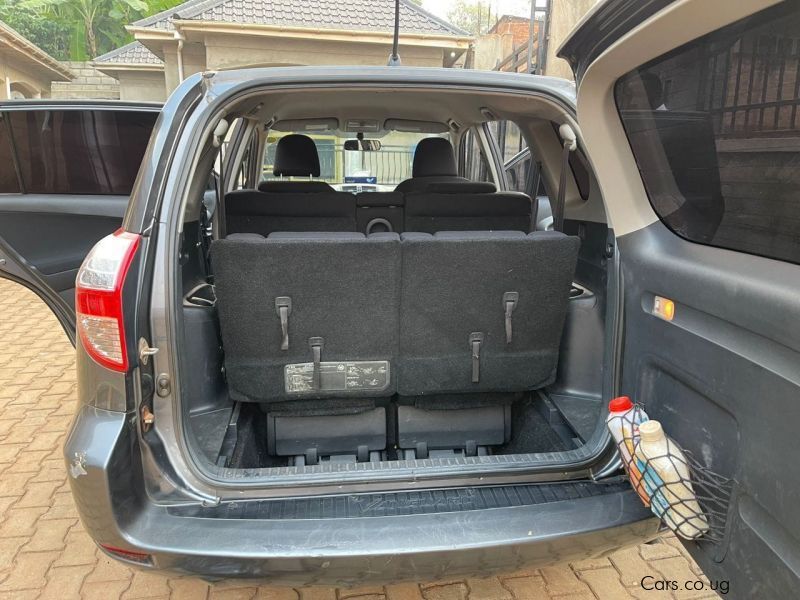 Toyota RAV4 Vanguard in Uganda