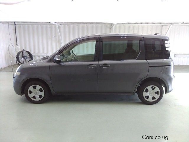 Toyota Sienta in Uganda