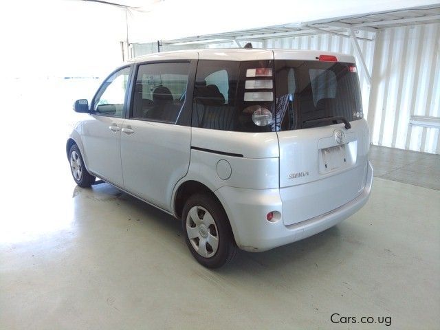 Toyota Sienta in Uganda