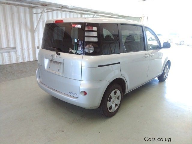 Toyota Sienta in Uganda