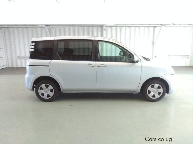 Toyota Sienta in Uganda