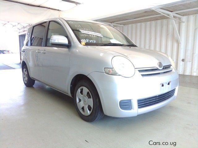 Toyota Sienta in Uganda