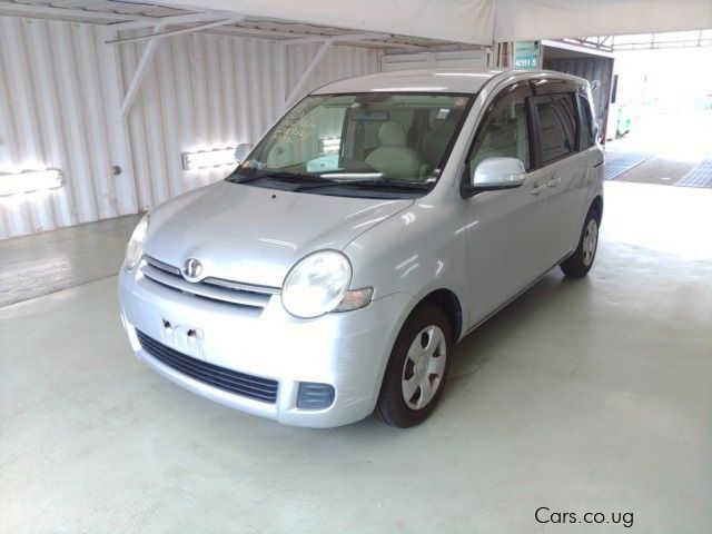 Toyota Sienta in Uganda