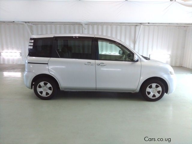 Toyota Sienta in Uganda