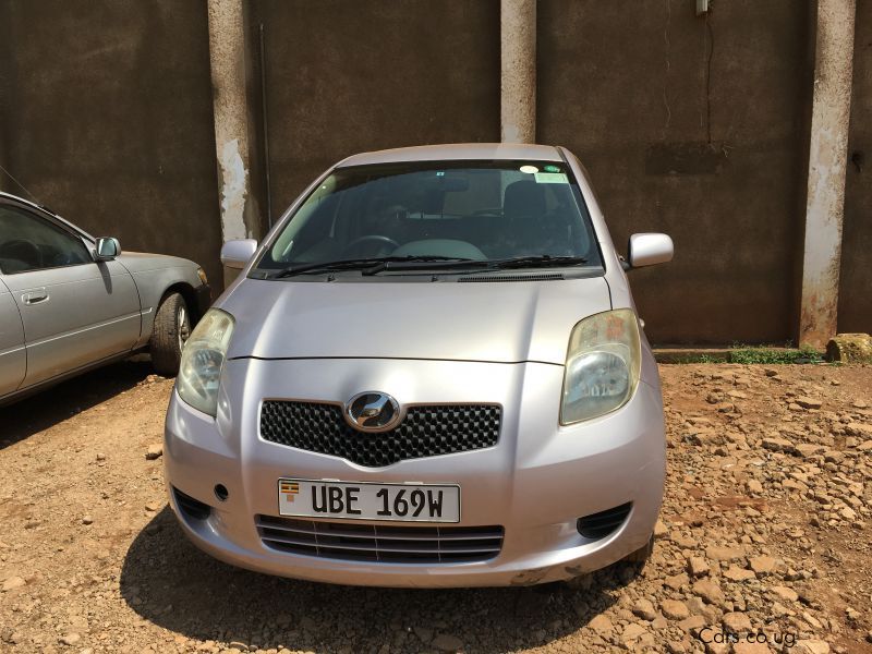 Toyota Vitz DBA-SCP90 in Uganda