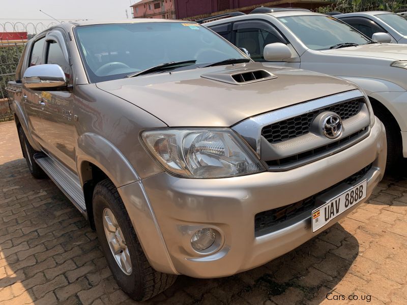 Toyota hilux  in Uganda