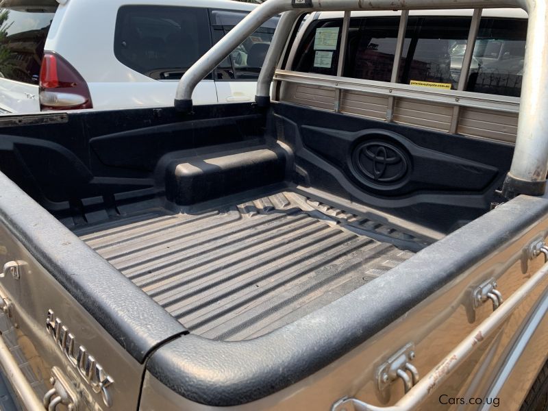 Toyota hilux  in Uganda