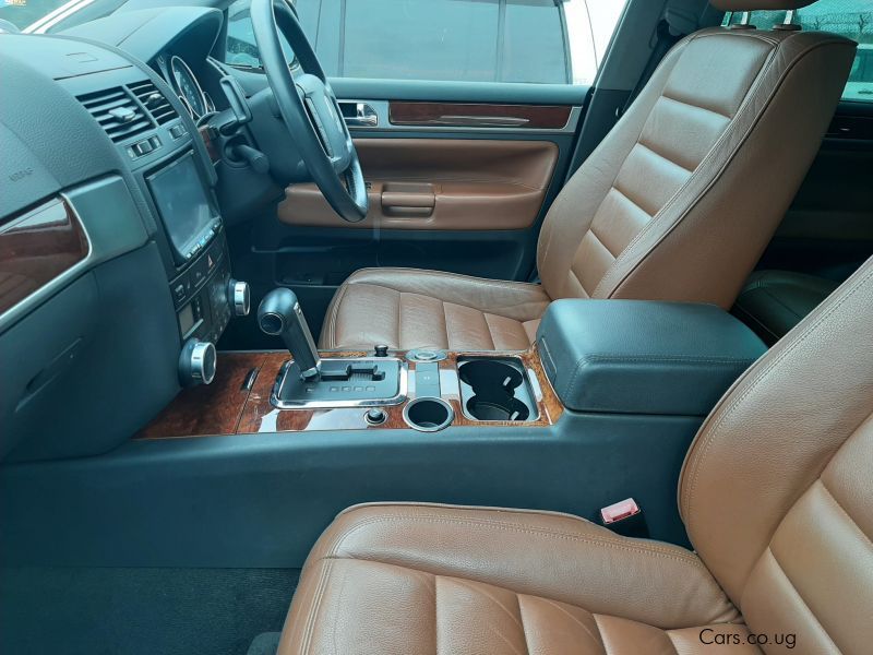 Volkswagen Tourage in Uganda