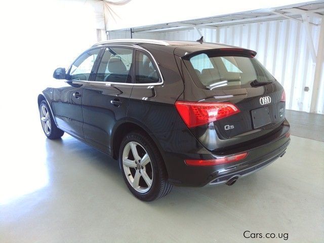 Audi Q5 in Uganda